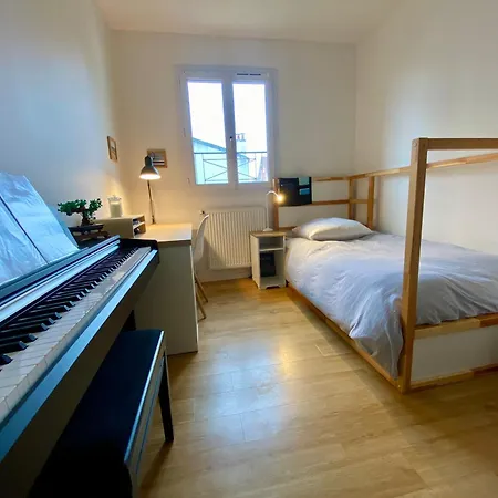 Deluxe - Paris Olympics Vila